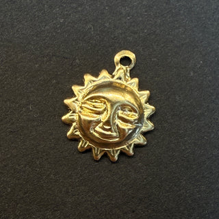 Sun Pendant - Permanent Jewellery