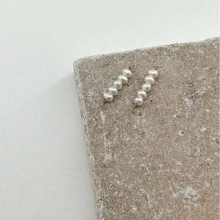 Pearl 5 bead connector charm - Permanent Jewellery
