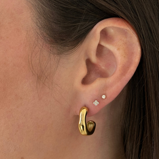 The Valencia - Soft Curved Medium Hoop Earring