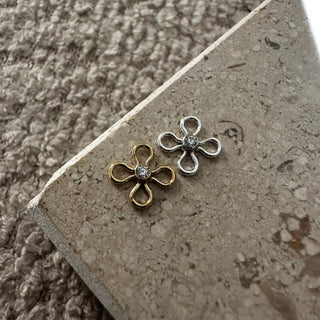 Daisy Charm - Permanent Jewellery