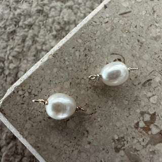 Large Pearl Connector Charm - Permanent Jewellery